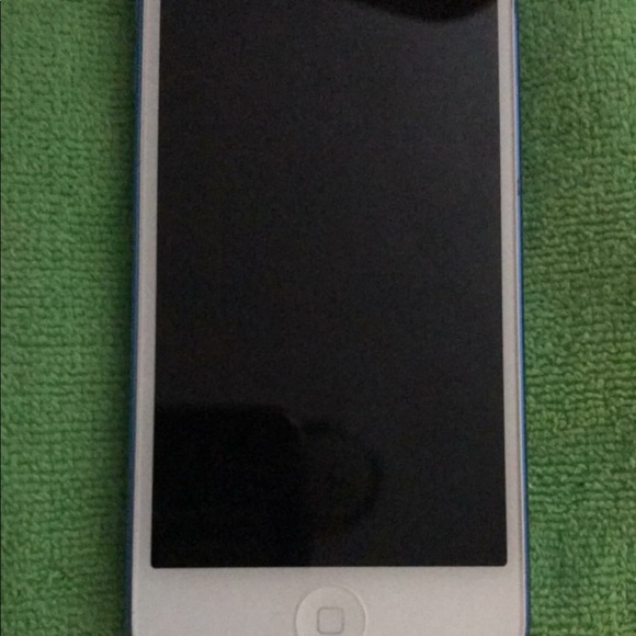 iPod touch - Picture 1 of 2